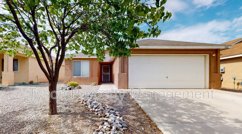 Foto principal - 5905 Night Whisper Rd NW