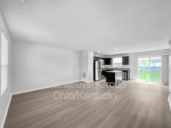 Foto del edificio - 5013 Sullivans Ridge Dr
