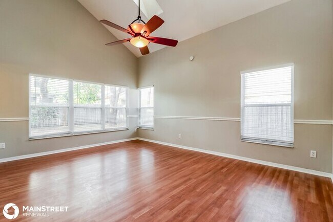 Building Photo - 2312 Lyncrest Ct, Valrico, FL 33596