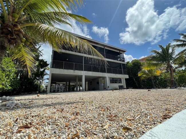 Foto del edificio - 26 S Exuma Rd