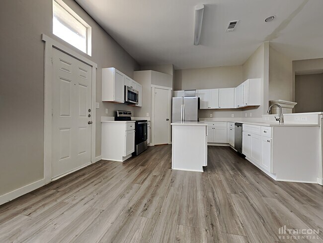 Foto del edificio - 200 Oaklawn Dr
