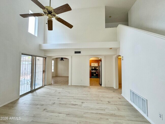 Foto del edificio - 3040 E Wahalla Ln