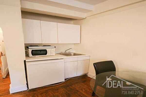 Foto principal - 7 Waverly Pl