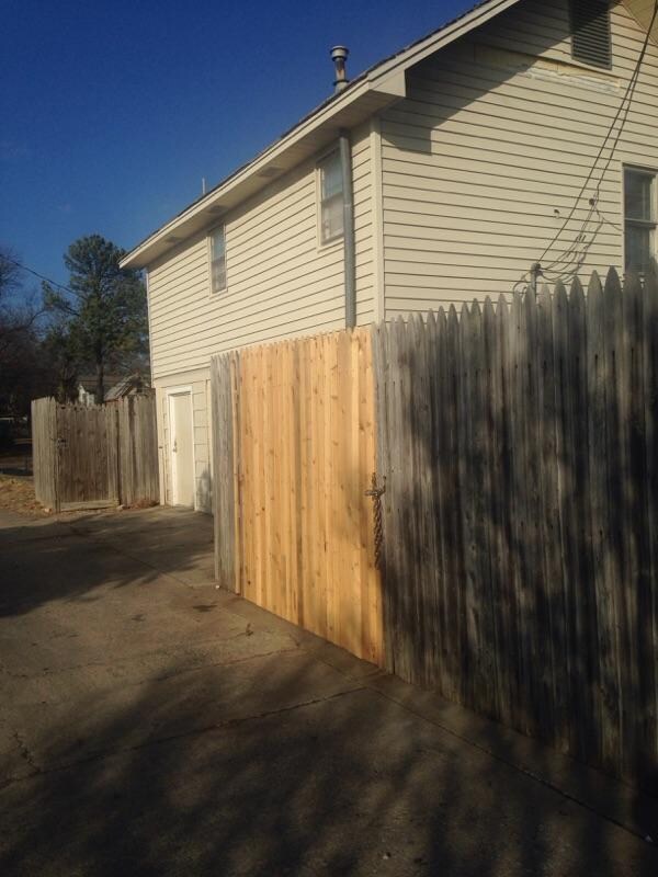 Building Photo - 426 N Beard Ave