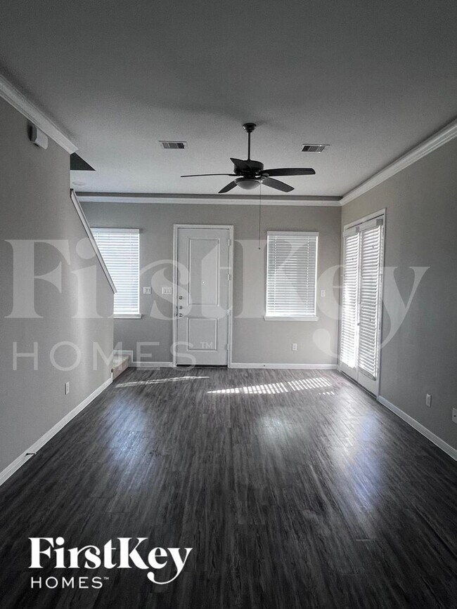 Foto del edificio - 6434 Upper Leaf Ct