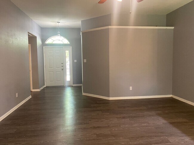 Foto del edificio - 3 BEDROOM, BELTON ISD