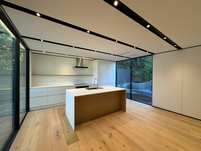 Cocina - 2426 Tesla Ter