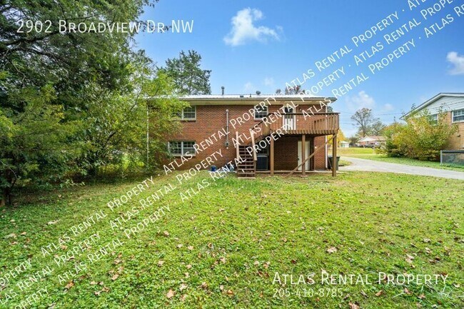 Foto del edificio - 2902 Broadview Dr NW