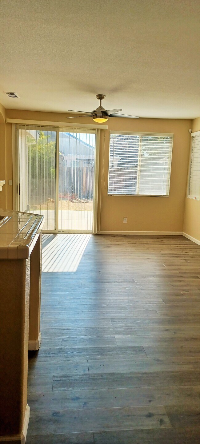 Foto del edificio - 3424 Jumilla Way