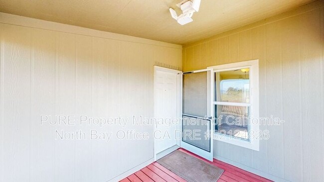 Foto del edificio - 4657 Todd Rd