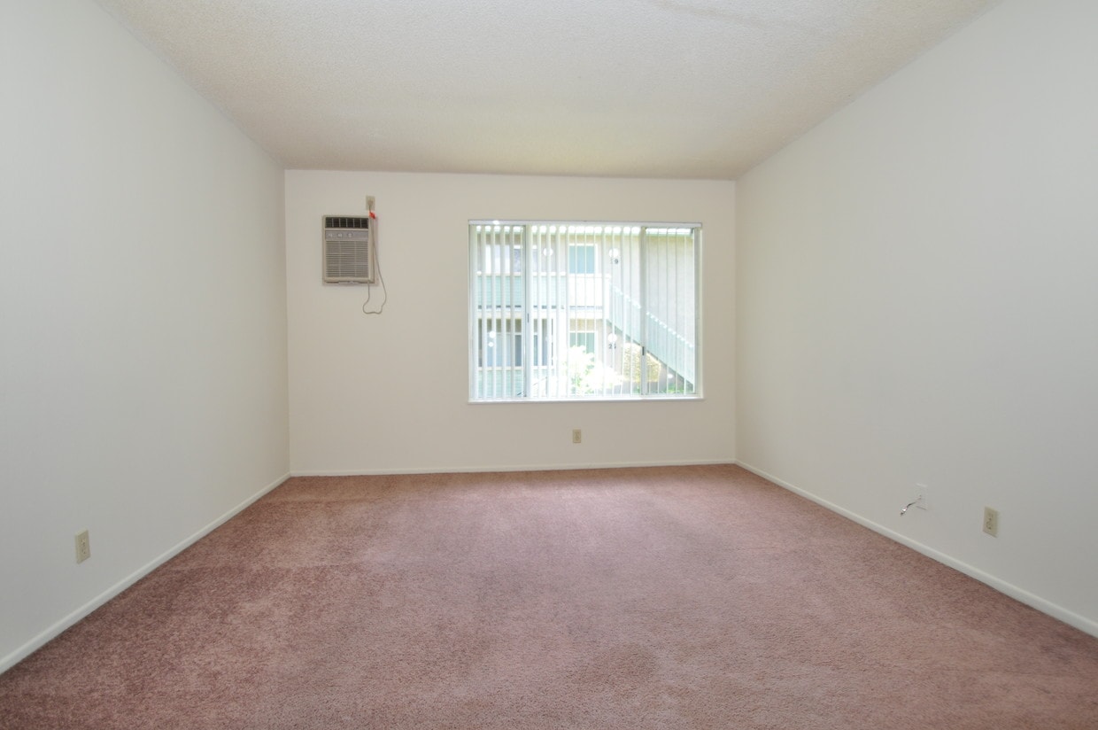 Rosewood Apartments Apartments in Fallbrook, CA Westside Rentals