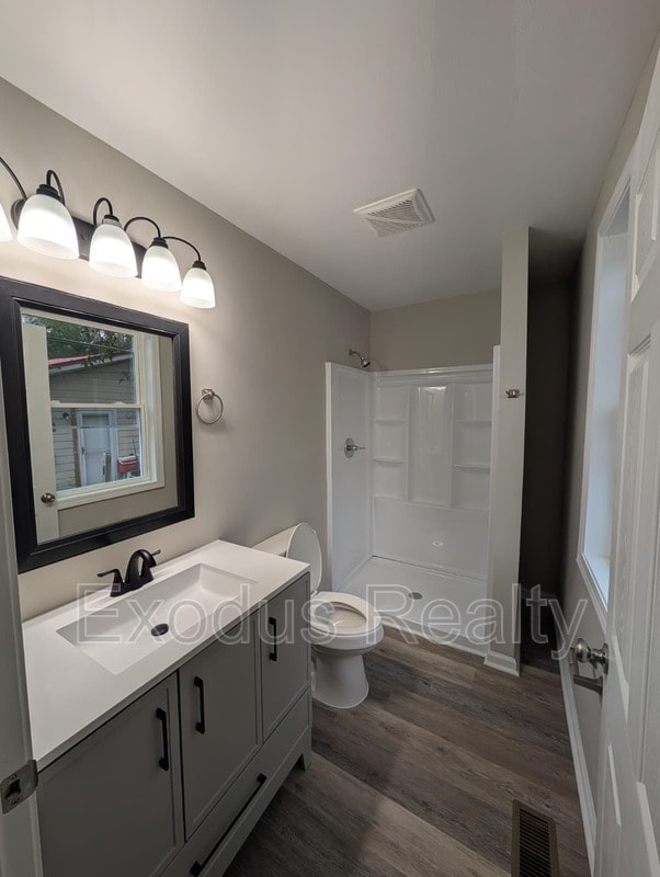 Foto del edificio - 414 Maple Ave