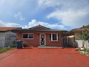 8810 NW 114th Terrace