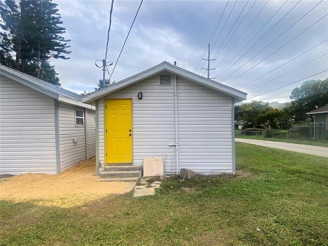 Building Photo - 622 Booker Ave