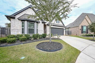Building Photo - 30718 Parkside Passage Dr
