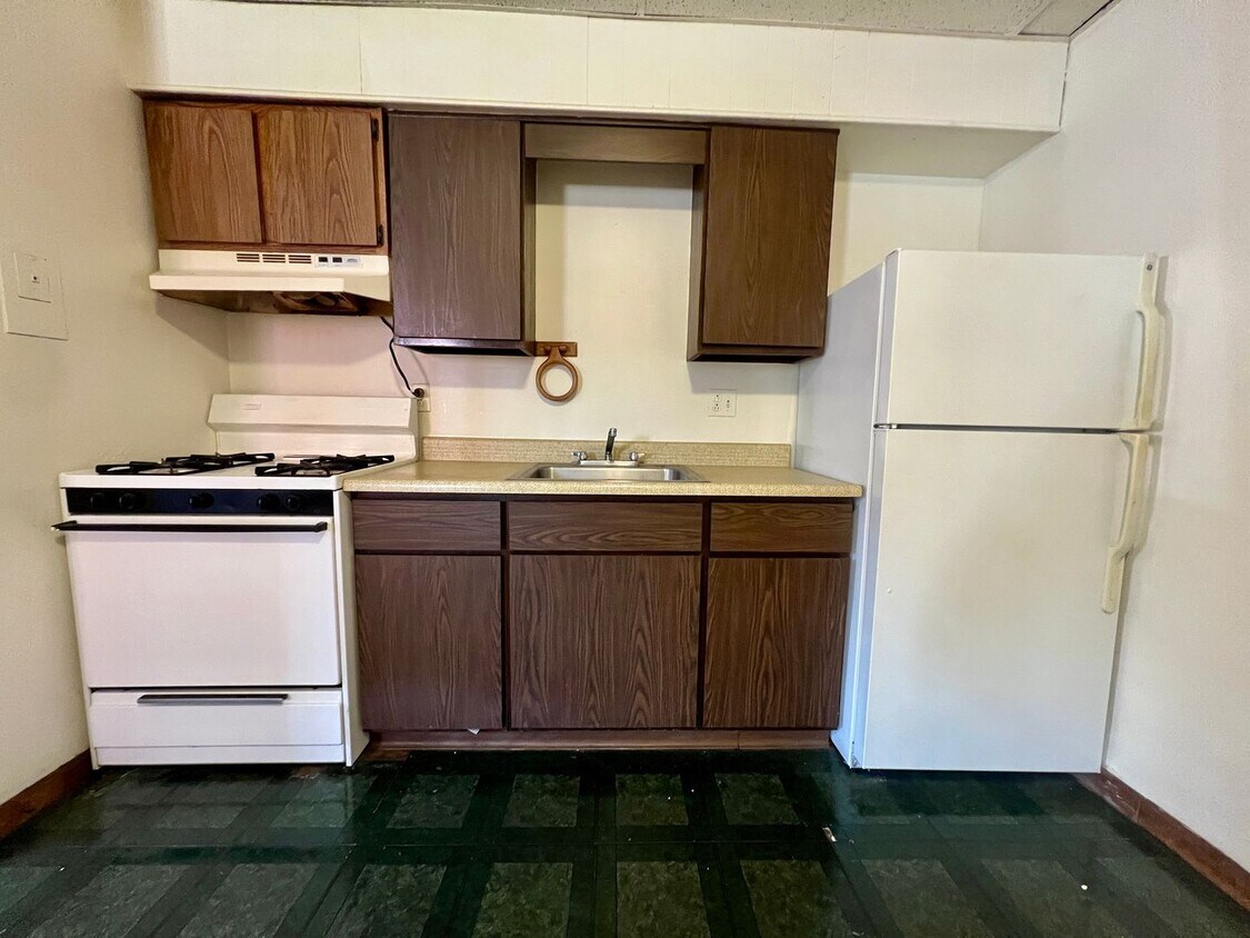 Cozy 1 BR in South Oakland! Call NOW! - Cozy 1 BR in South Oakland! Call NOW!