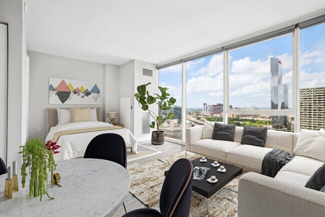 Photo - 2116 Chestnut Apartments