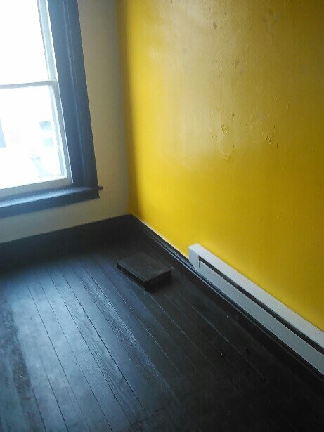 Building Photo - 520 N Jordan St