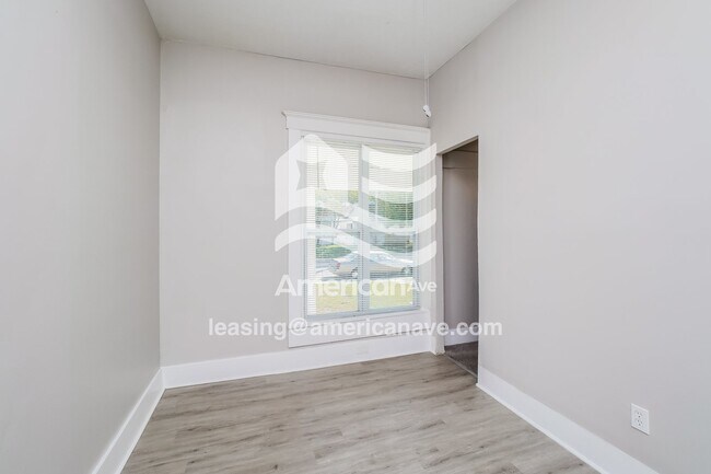 Foto del edificio - 2635 Hale Ave