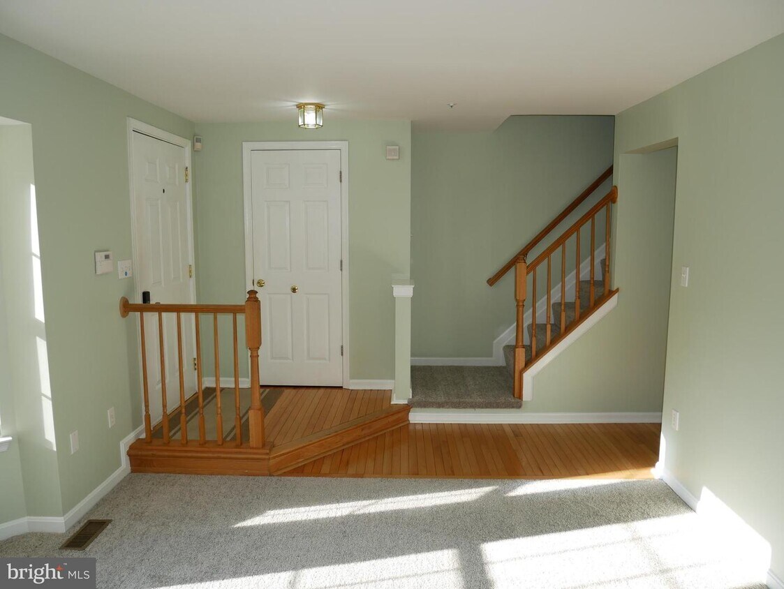 Foto principal - 8832 Ritchboro Rd