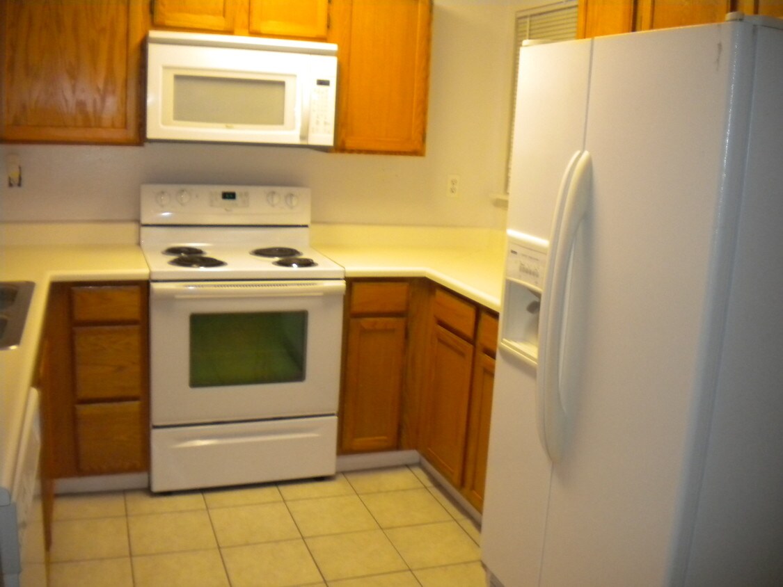 COCINA - 111 Vixen Cir