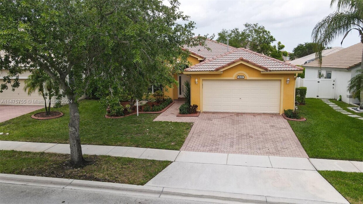 Foto principal - 1631 NW 144th Way