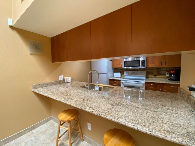 Foto del edificio - 6900 E Gold Dust Ave