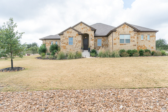 Building Photo - Rare Vintage Oaks rental in New Braunfels, TX