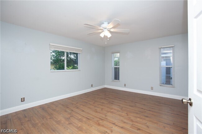 Foto del edificio - 2507 Embers Pkwy W