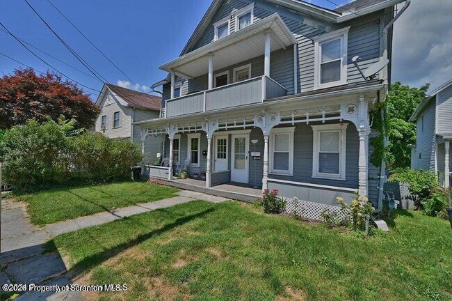 Foto del edificio - 1345 Monsey Ave