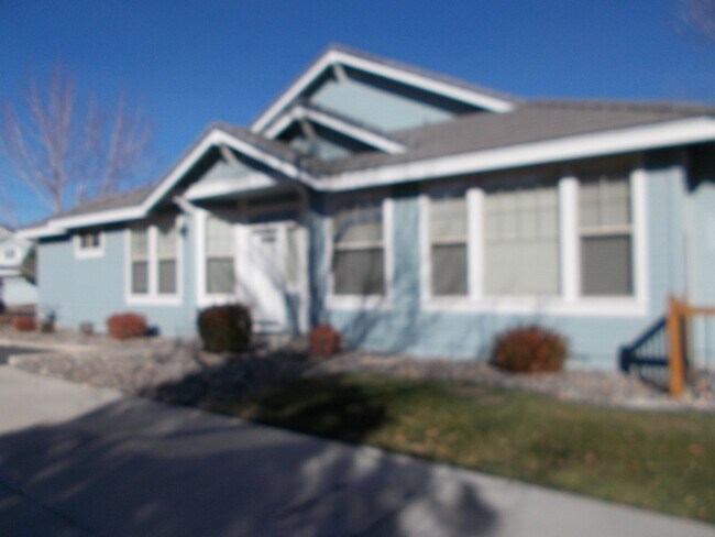 Foto del edificio - Single Story Wingfield Spring 3 BR, 2 Bath...