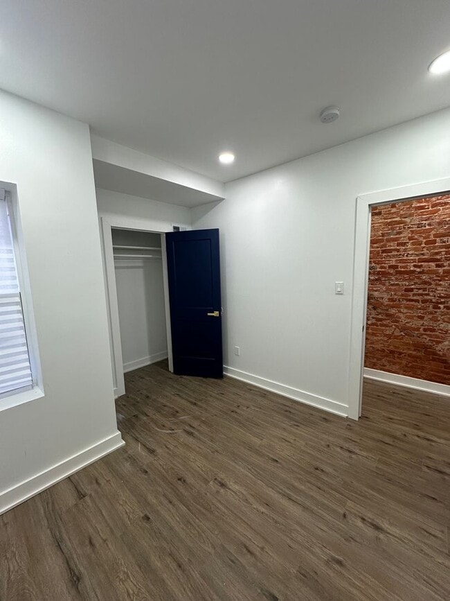 Building Photo - 4514 Westminster Ave