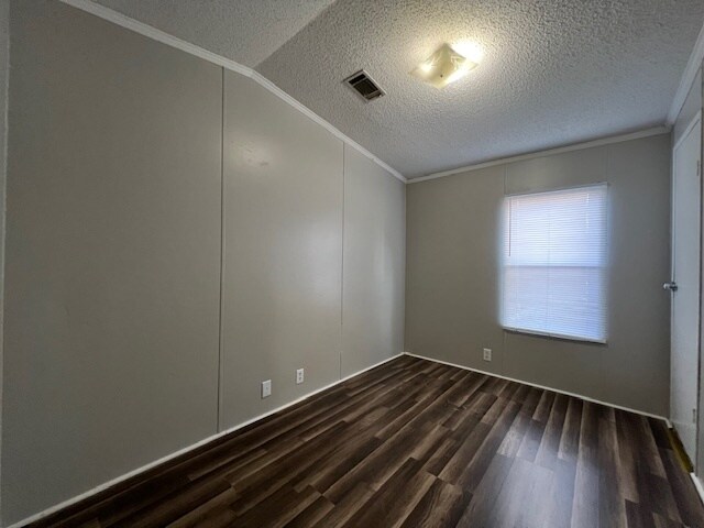 Foto del edificio - 46 Willowbrook Ct
