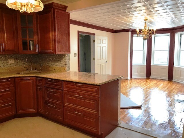 Primary Photo - 330 Bay Ridge Pkwy