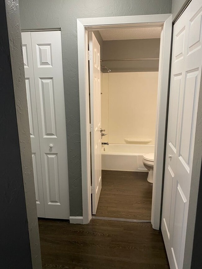 Interior Photo - Bridgewater Crossings