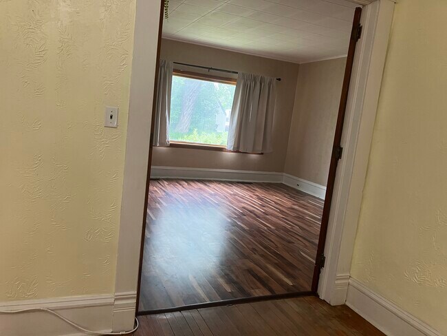 Foto del edificio - 517 11th Ave W