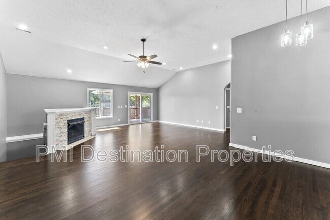 Foto del edificio - 21817 Lombardo Ln