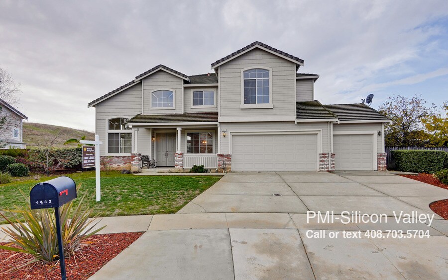 Primary Photo - 4483 Pacific Rim Way