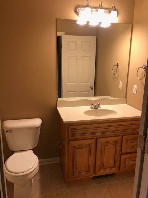 Building Photo - 534 Village Creek Dr