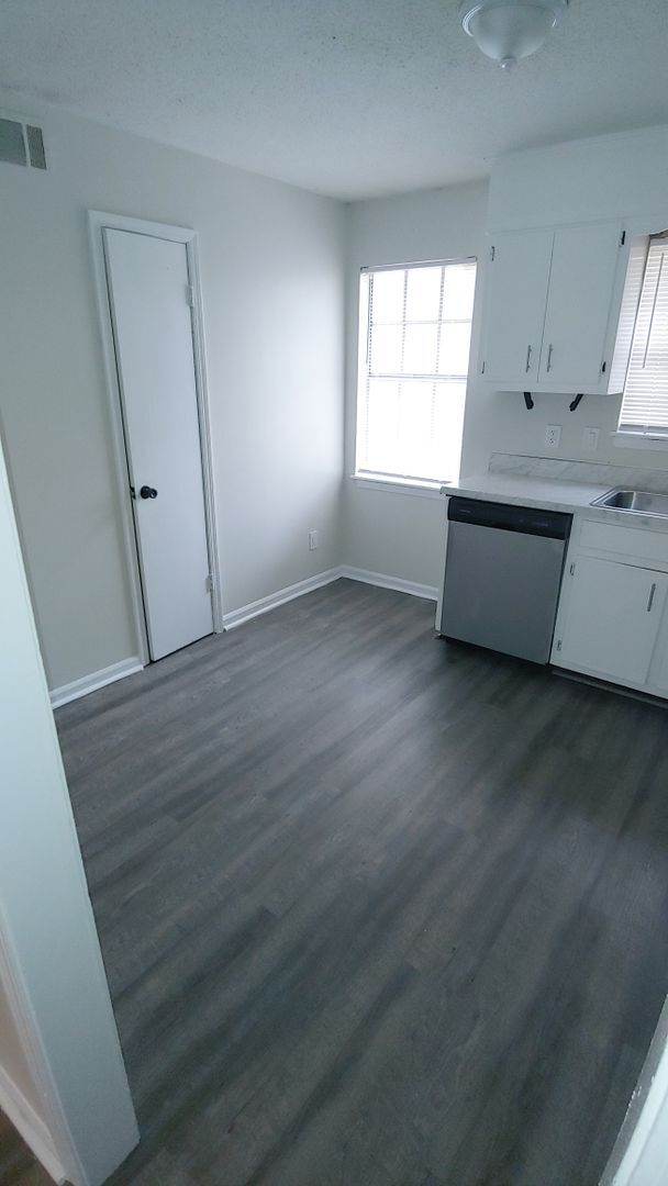 Foto del edificio - 404 8th Ave NE