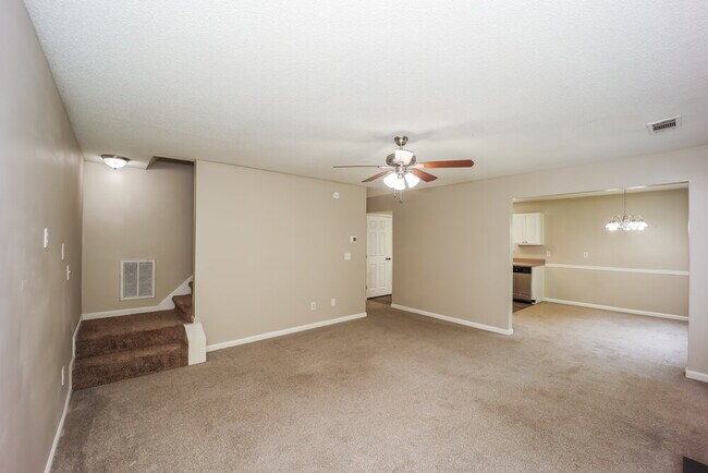 Building Photo - 2615 Thunder Basin Way