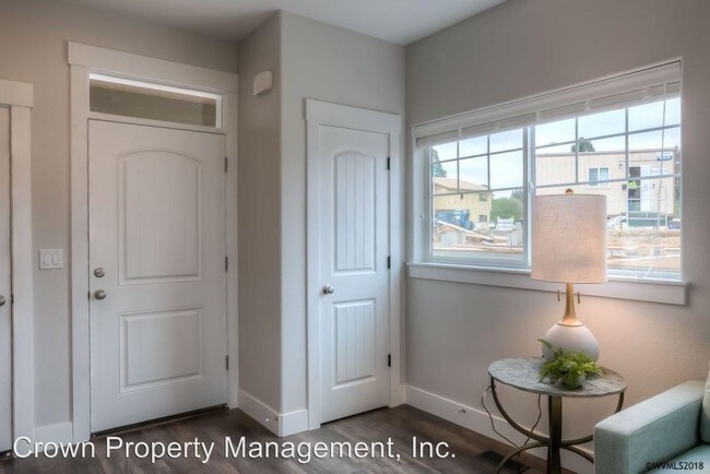 Foto del edificio - 5745-5747 Honey Bee St