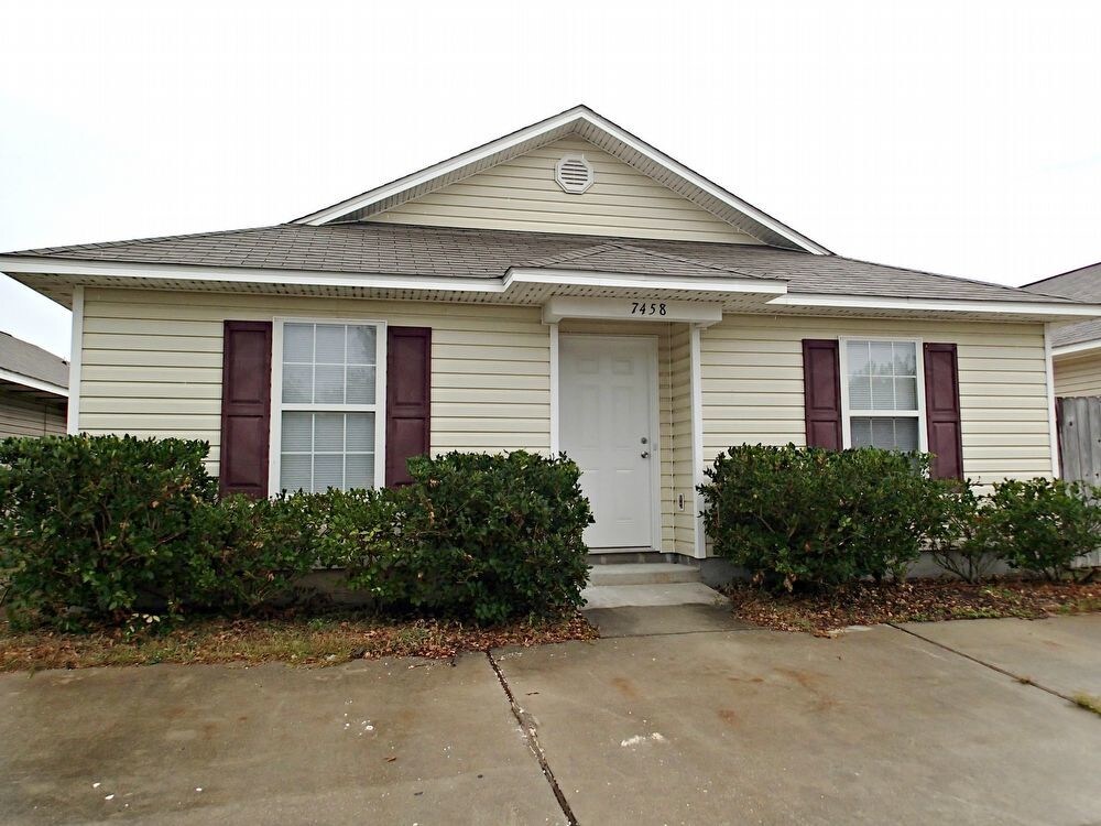 Nice 2 Bedroom Unit in Navarre Apartment for Rent in Navarre, FL