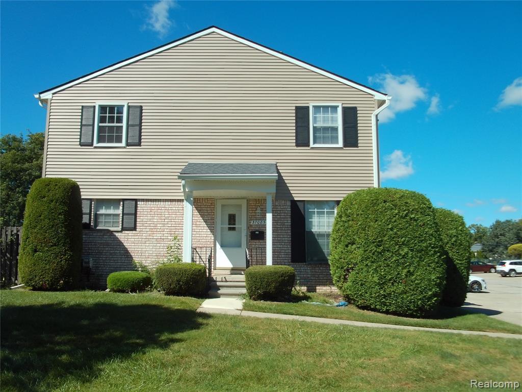 Primary Photo - 37085 Brynford Dr