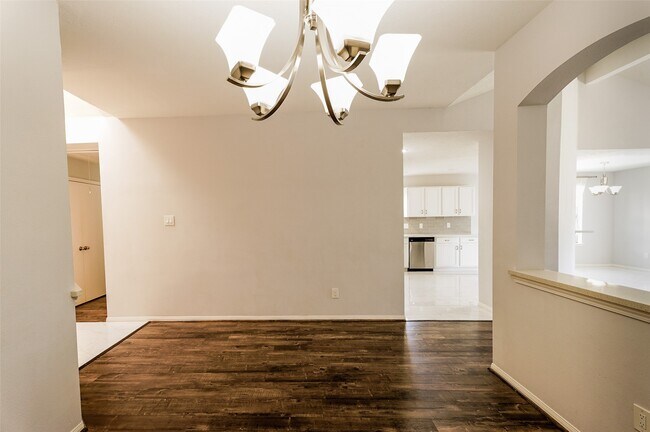 Foto del edificio - 16915 Pheasant Ridge Dr