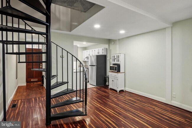 Foto del edificio - 636 Portland St