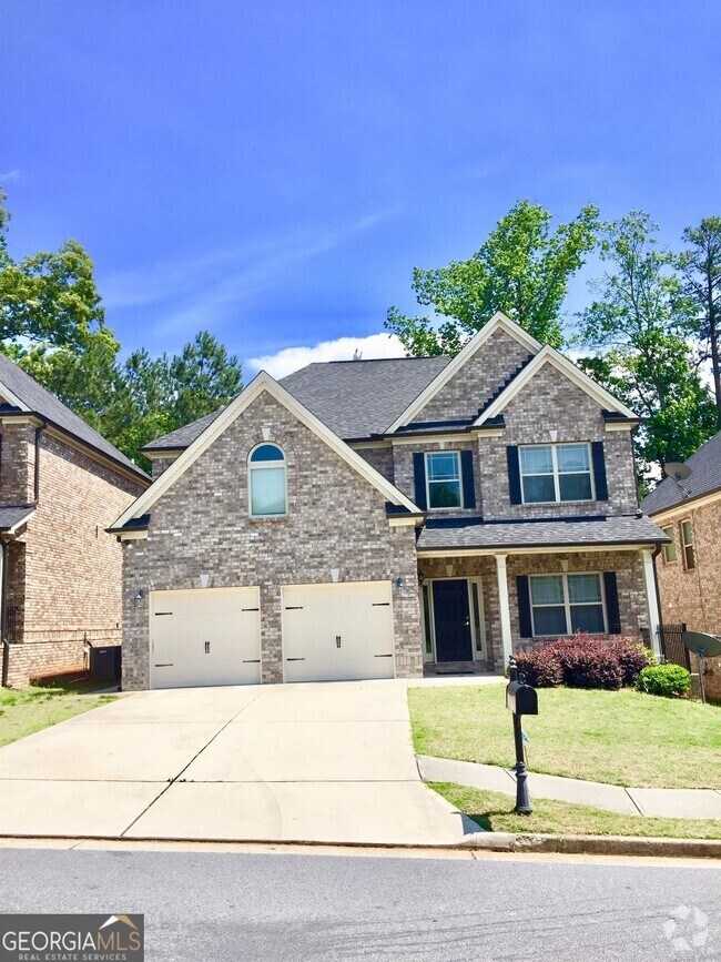 Scenic Crossing Apartments for Rent with Parking Lawrenceville, GA