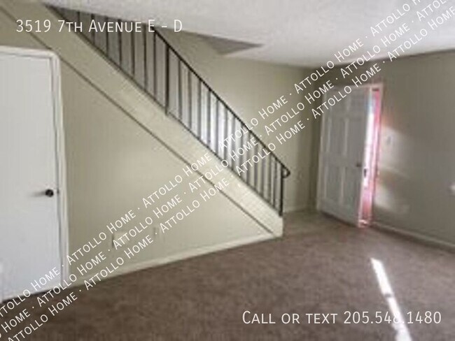 Building Photo - 2 bedroom/1 1/2 bath townhouse available N...