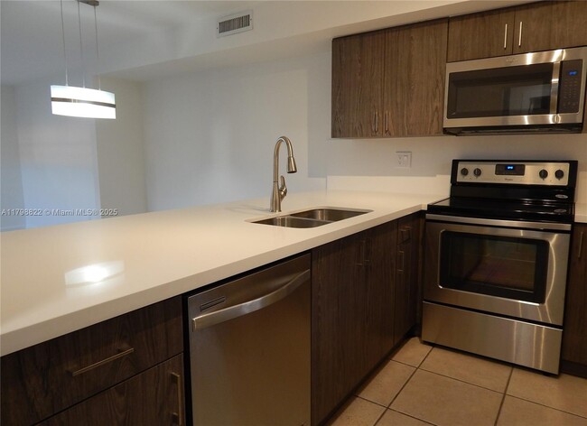 Foto del edificio - 3115 SW 27th Ave