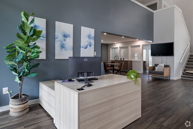 Leasing Center - The Clara